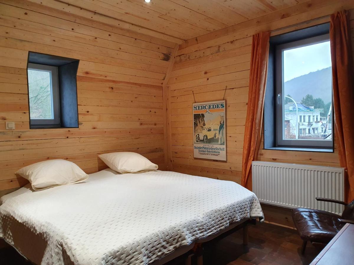 Vue Sur Meuse Apartment Профондвил Екстериор снимка