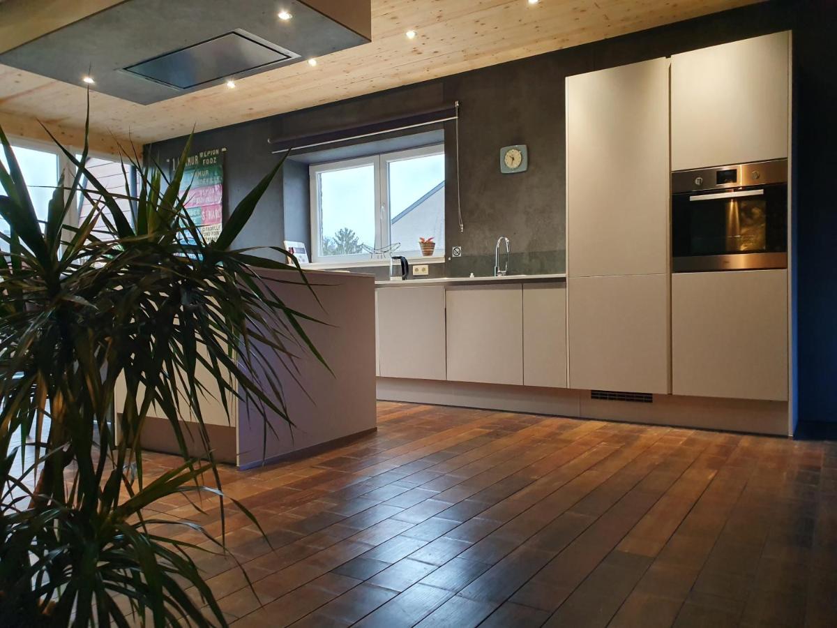 Vue Sur Meuse Apartment Профондвил Екстериор снимка