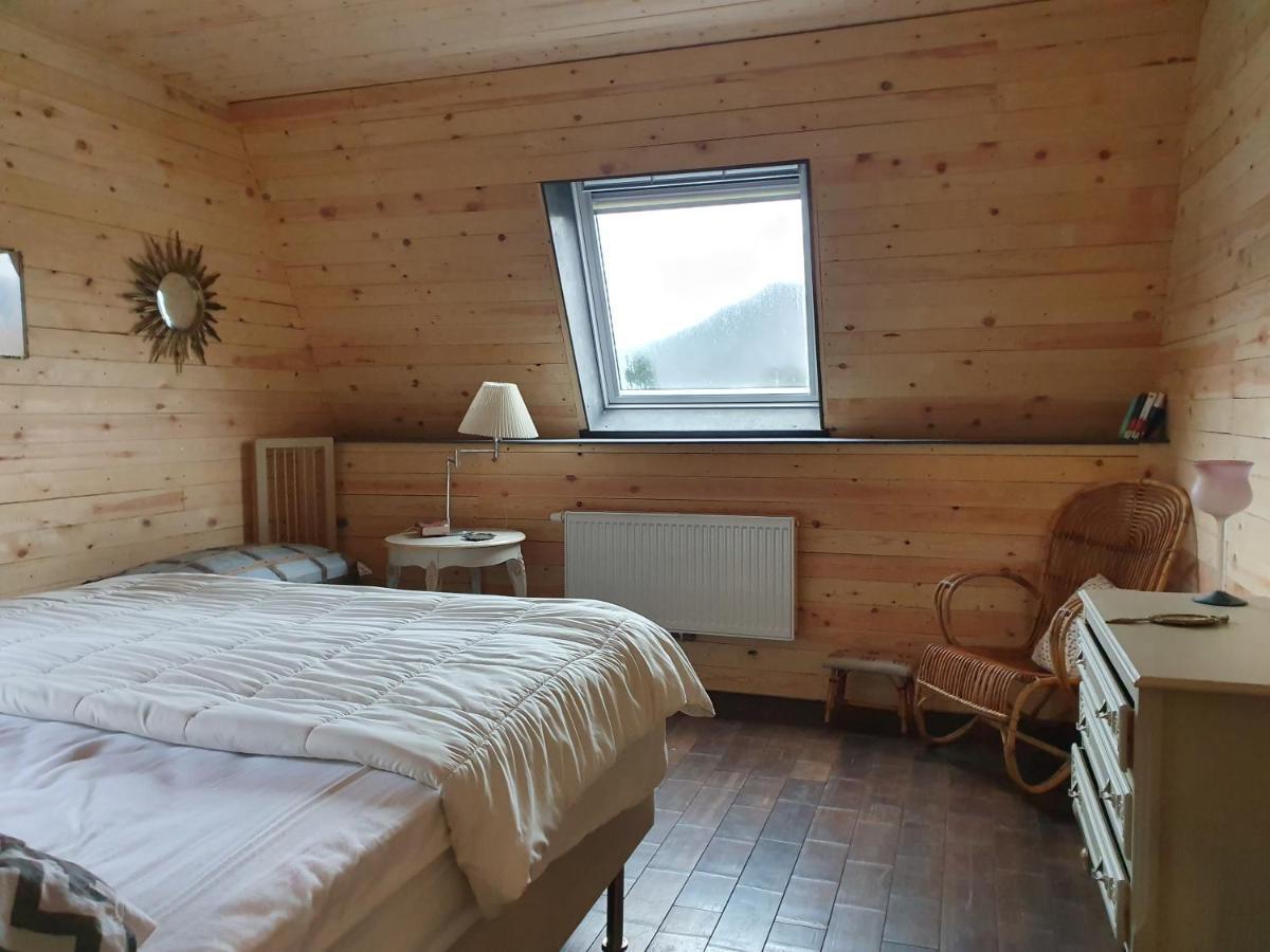 Vue Sur Meuse Apartment Профондвил Екстериор снимка